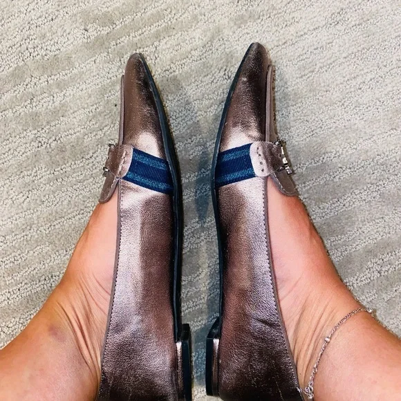 Tommy Hilfiger Tomina Shoes Bronze Loafer Flat Pointed Toe Slip On's - Picture 4 of 5
